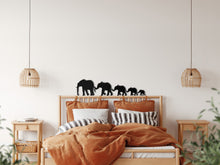 Görseli Galeri görüntüleyiciye yükleyin, Fil Ailesi Metal Duvar Dekoru