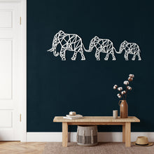 Görseli Galeri görüntüleyiciye yükleyin, Geometrik Fil Ailesi Metal Duvar Dekoru