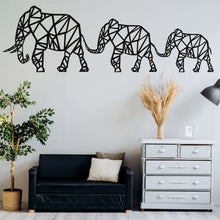 Görseli Galeri görüntüleyiciye yükleyin, Geometrik Fil Ailesi Metal Duvar Dekoru