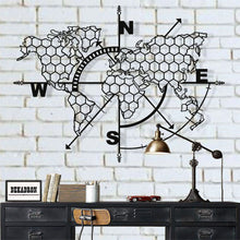 Görseli Galeri görüntüleyiciye yükleyin, Balpetekli Dünya Haritası Metal Duvar Dekoru