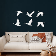 Görseli Galeri görüntüleyiciye yükleyin, Uçan Kazlar Metal Duvar Dekoru