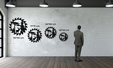 Görseli Galeri görüntüleyiciye yükleyin, Testere Metal Duvar Dekoru