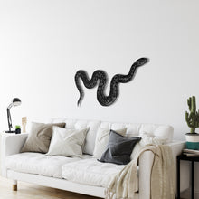Görseli Galeri görüntüleyiciye yükleyin, Yılan Metal Duvar Dekoru