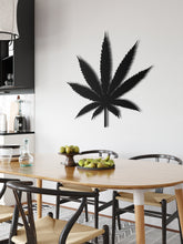 Görseli Galeri görüntüleyiciye yükleyin, Cannabis Metal Duvar Dekoru