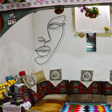 Görseli Galeri görüntüleyiciye yükleyin, Soyut Dudak Metal Duvar Dekoru