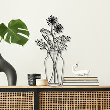 Görseli Galeri görüntüleyiciye yükleyin, Vazo 6 Metal Duvar Dekoru