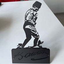 Görseli Galeri görüntüleyiciye yükleyin, Atatürk Kocatepe Masaüstü Dekoru