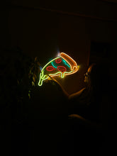 Görseli Galeri görüntüleyiciye yükleyin, Pizza Neon Tabela
