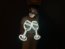 Görseli Galeri görüntüleyiciye yükleyin, Cheers Neon Tabela
