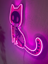 Görseli Galeri görüntüleyiciye yükleyin, X-Ray Cat Neon Tabela
