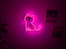 Görseli Galeri görüntüleyiciye yükleyin, X-Ray Cat Neon Tabela
