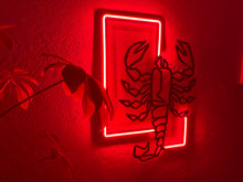 Görseli Galeri görüntüleyiciye yükleyin, Akrep Neon Tabela

