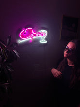 Görseli Galeri görüntüleyiciye yükleyin, Open Door Neon Tabela
