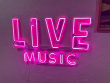 Görseli Galeri görüntüleyiciye yükleyin, Live Music Neon Tabela

