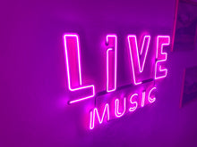 Görseli Galeri görüntüleyiciye yükleyin, Live Music Neon Tabela
