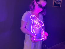 Görseli Galeri görüntüleyiciye yükleyin, Tavşan Neon Tabela
