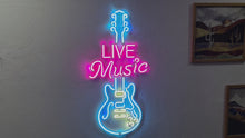 Videoyu Galeri görüntüleyiciye yükleyin ve burada izleyin, Live Music Guitar Neon Tabela
