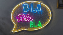 Videoyu Galeri görüntüleyiciye yükleyin ve burada izleyin, Bla Bla Neon Tabela
