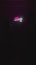 Videoyu Galeri görüntüleyiciye yükleyin ve burada izleyin, Open Door Neon Tabela
