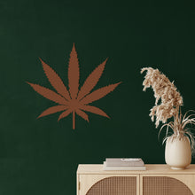 Görseli Galeri görüntüleyiciye yükleyin, Cannabis Metal Duvar Dekoru
