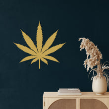 Görseli Galeri görüntüleyiciye yükleyin, Cannabis Metal Duvar Dekoru
