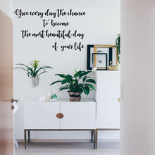 Görseli Galeri görüntüleyiciye yükleyin, Give Every Day The Chance Metal Duvar Dekoru
